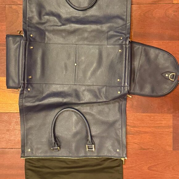 HOOK & ALBERT GARMENT WEEKENDER - Picture 13 of 15